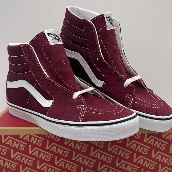 Vans Men’s Sk8-Hỉ
Monogram Port Royale
VN0005U94QU
Sneakers - Picture 4 of 16